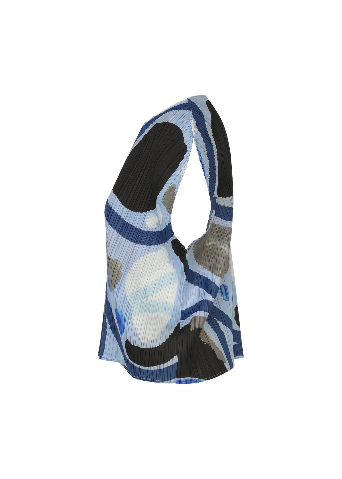 A detail shot of the PLEATS PLEASE ISSEY MIYAKE ROLL top.