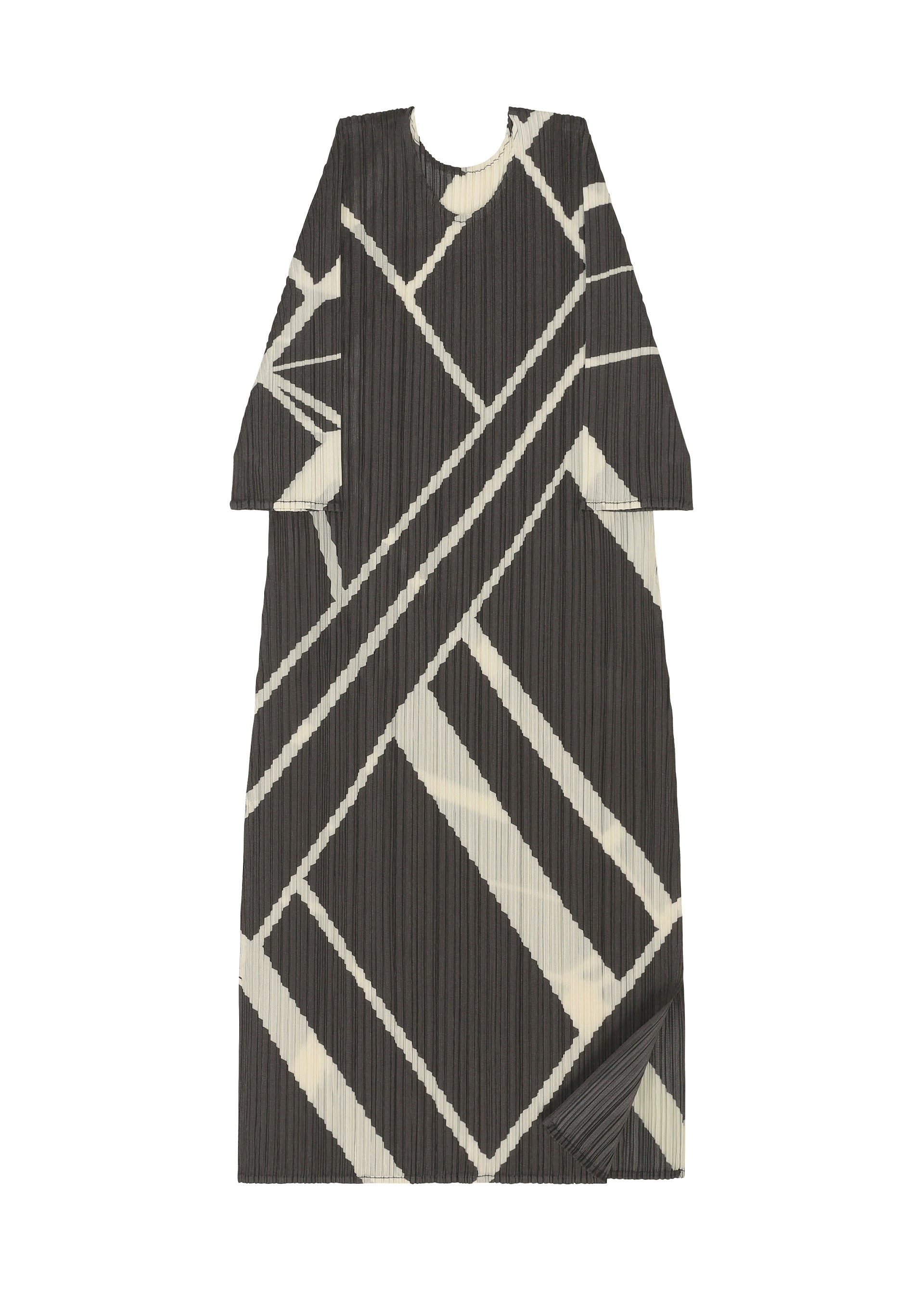 A detail shot of the PLEATS PLEASE ISSEY MIYAKE FOLD LINE tunic.